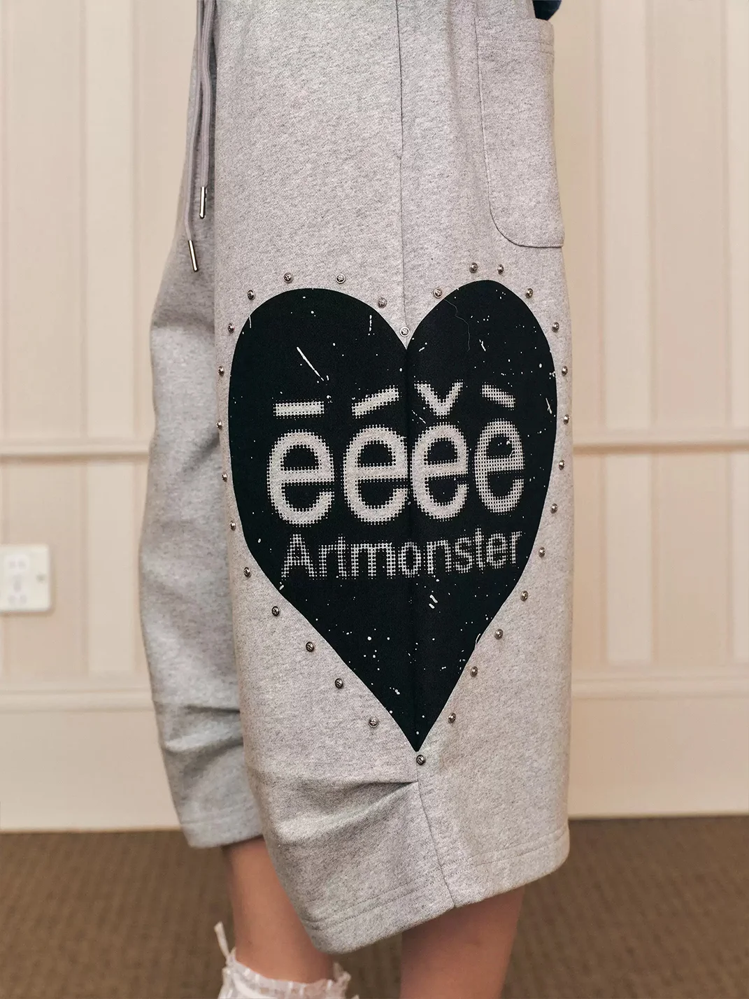 EeeeArtmonster | Heart Rivet Drawstring Shorts
