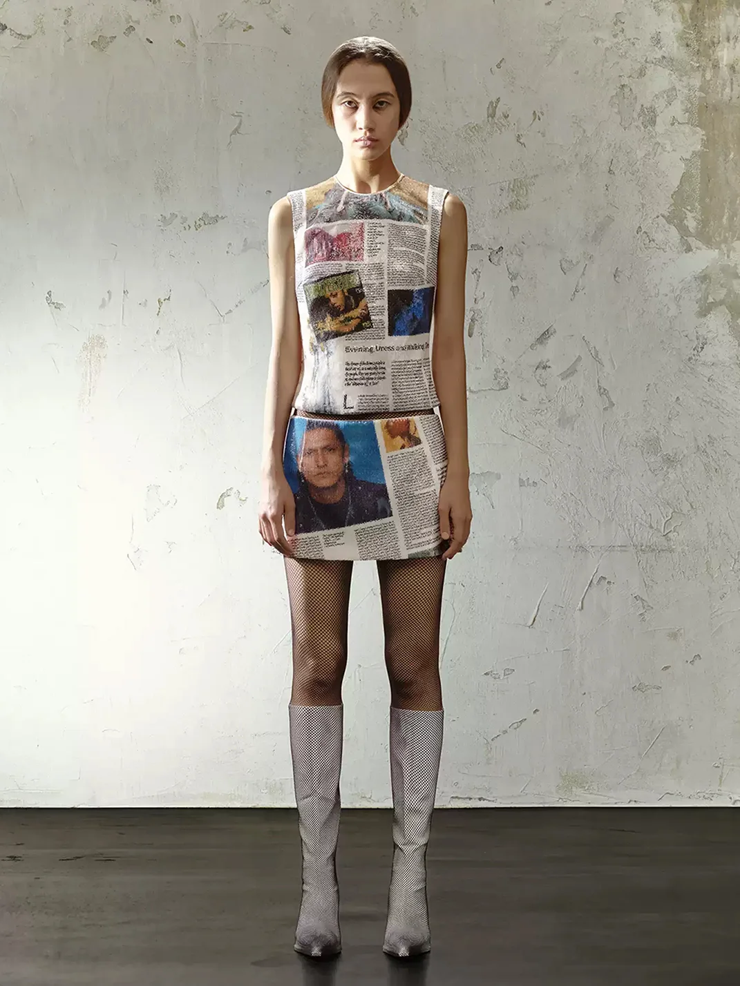 TRINITE | Sequin Newspaper and Game Print Tank Top