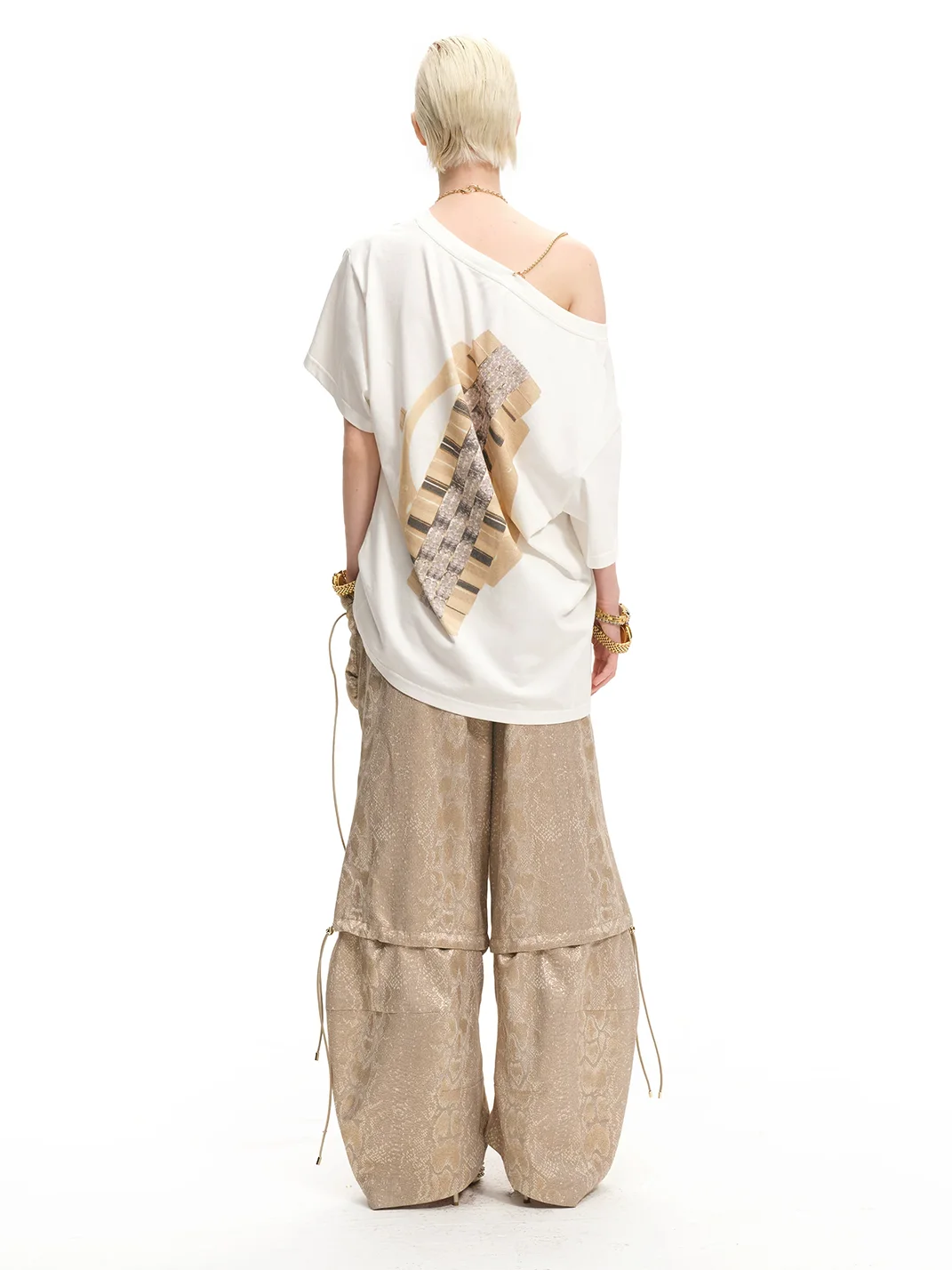 Nodress | Notime Watch Off-Shoulder Short-Sleeve T-Shirt