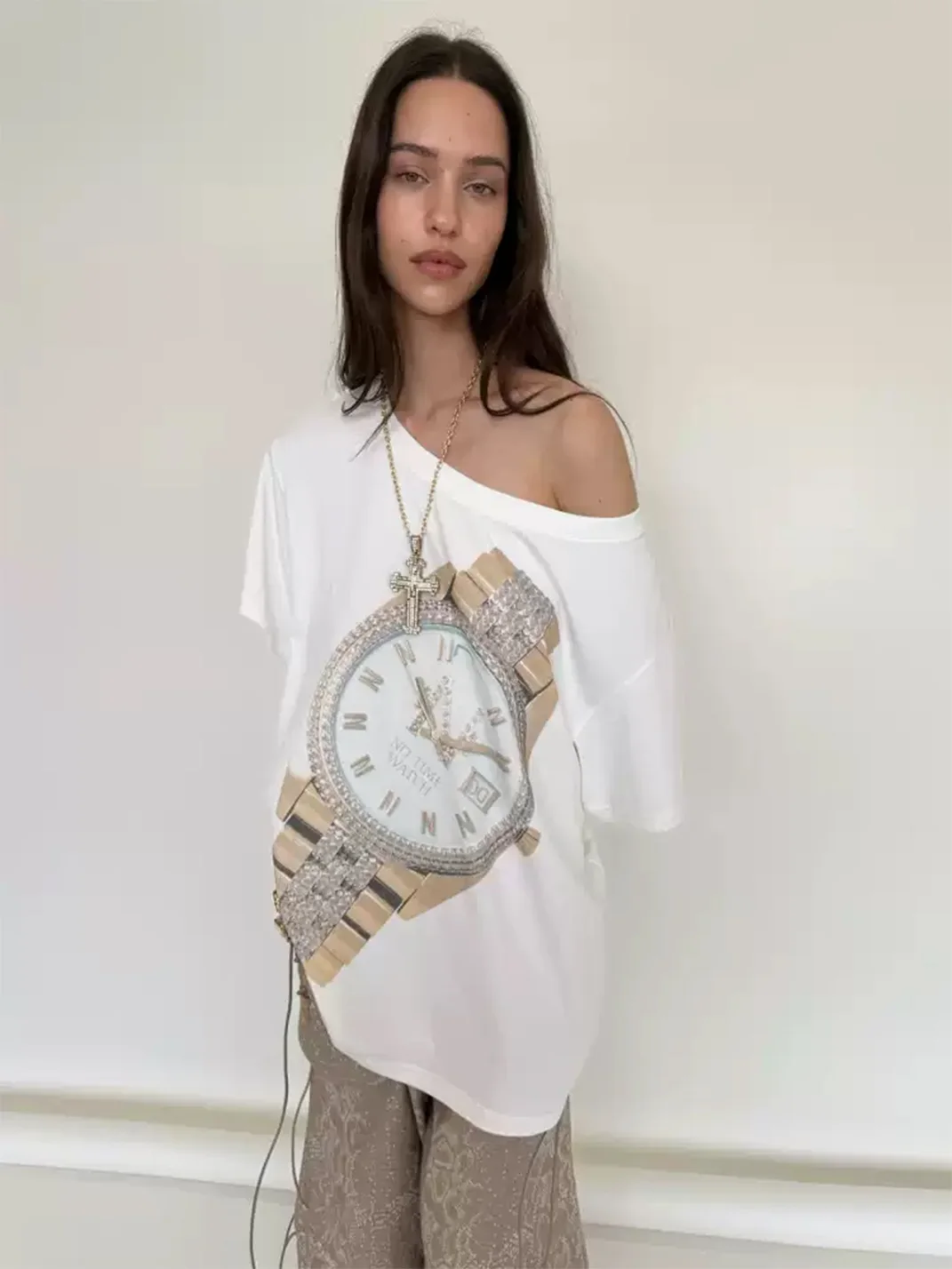 Nodress | Notime Watch Off-Shoulder Short-Sleeve T-Shirt