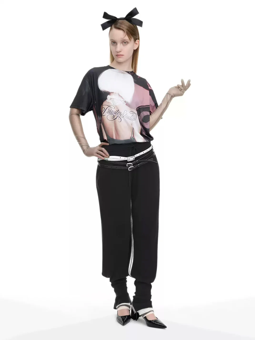 TRINITE | Backstage Image Graphic Print T-Shirt