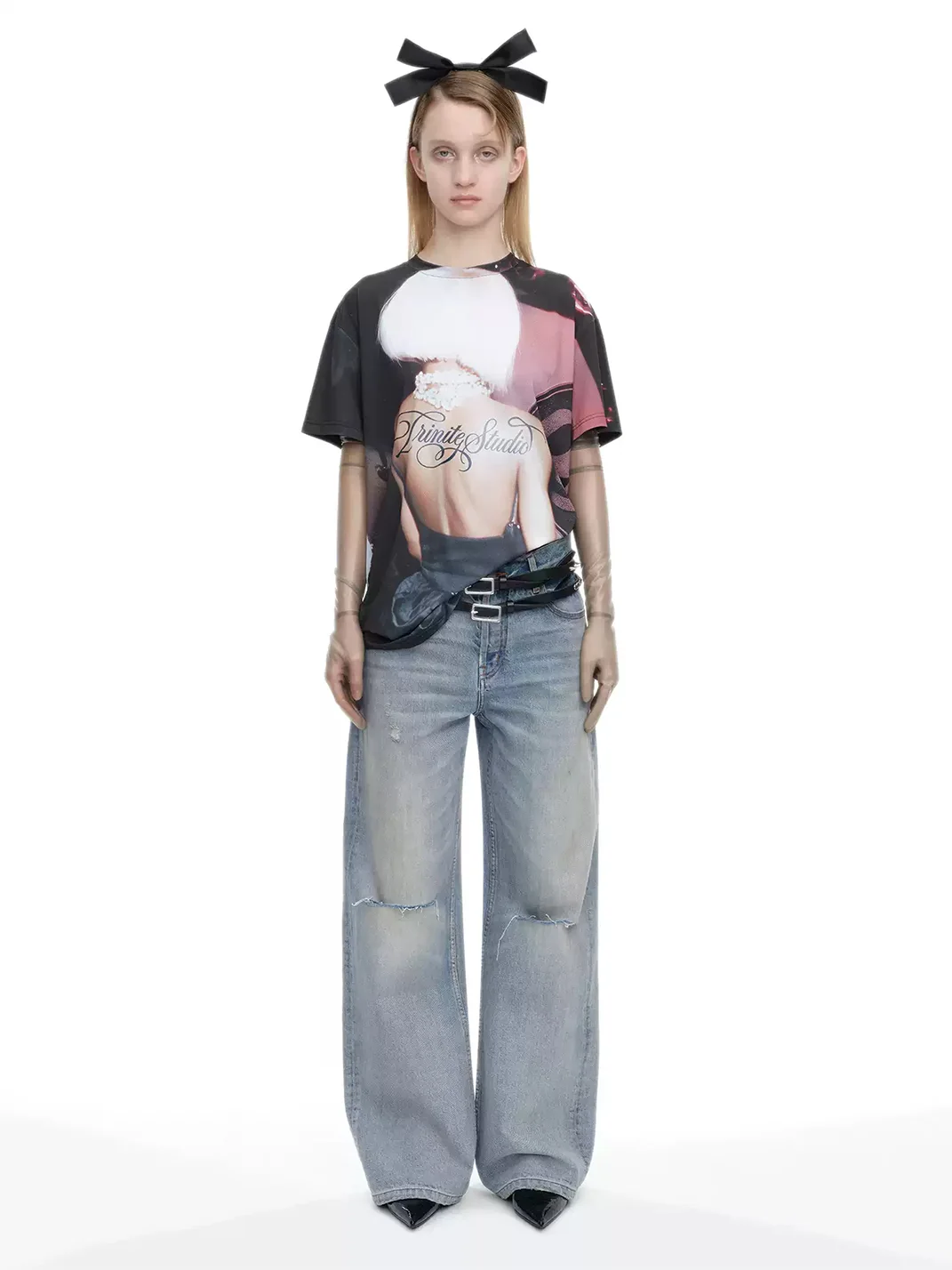 TRINITE | Backstage Image Graphic Print T-Shirt