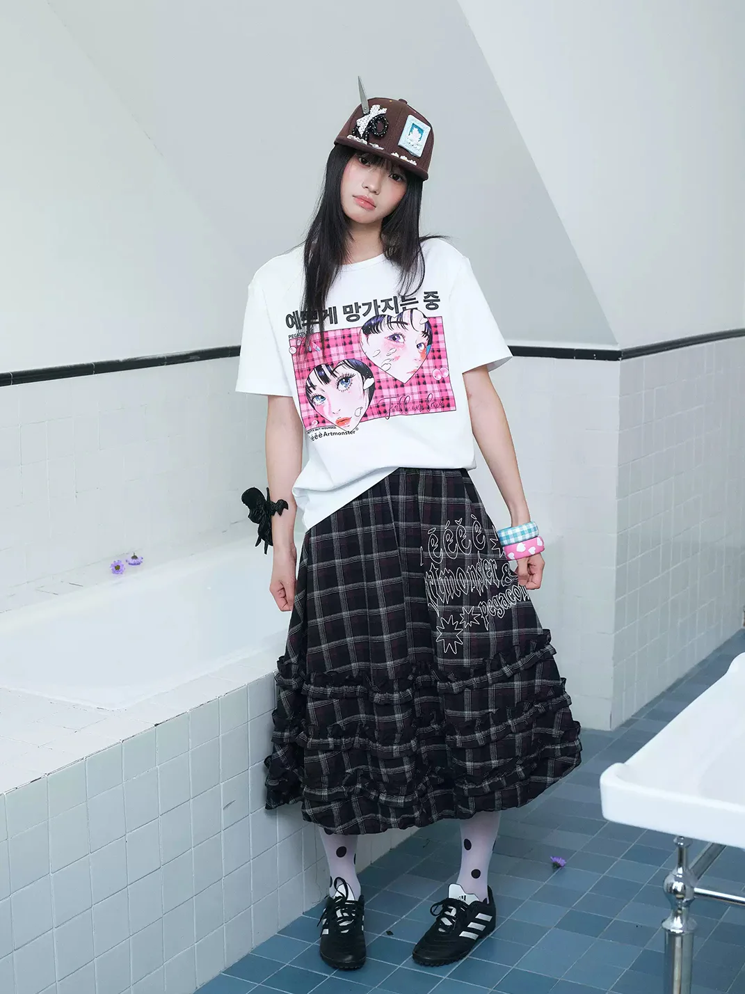EeeeArtmonster | Pegacon Heart Graphic T-Shirt