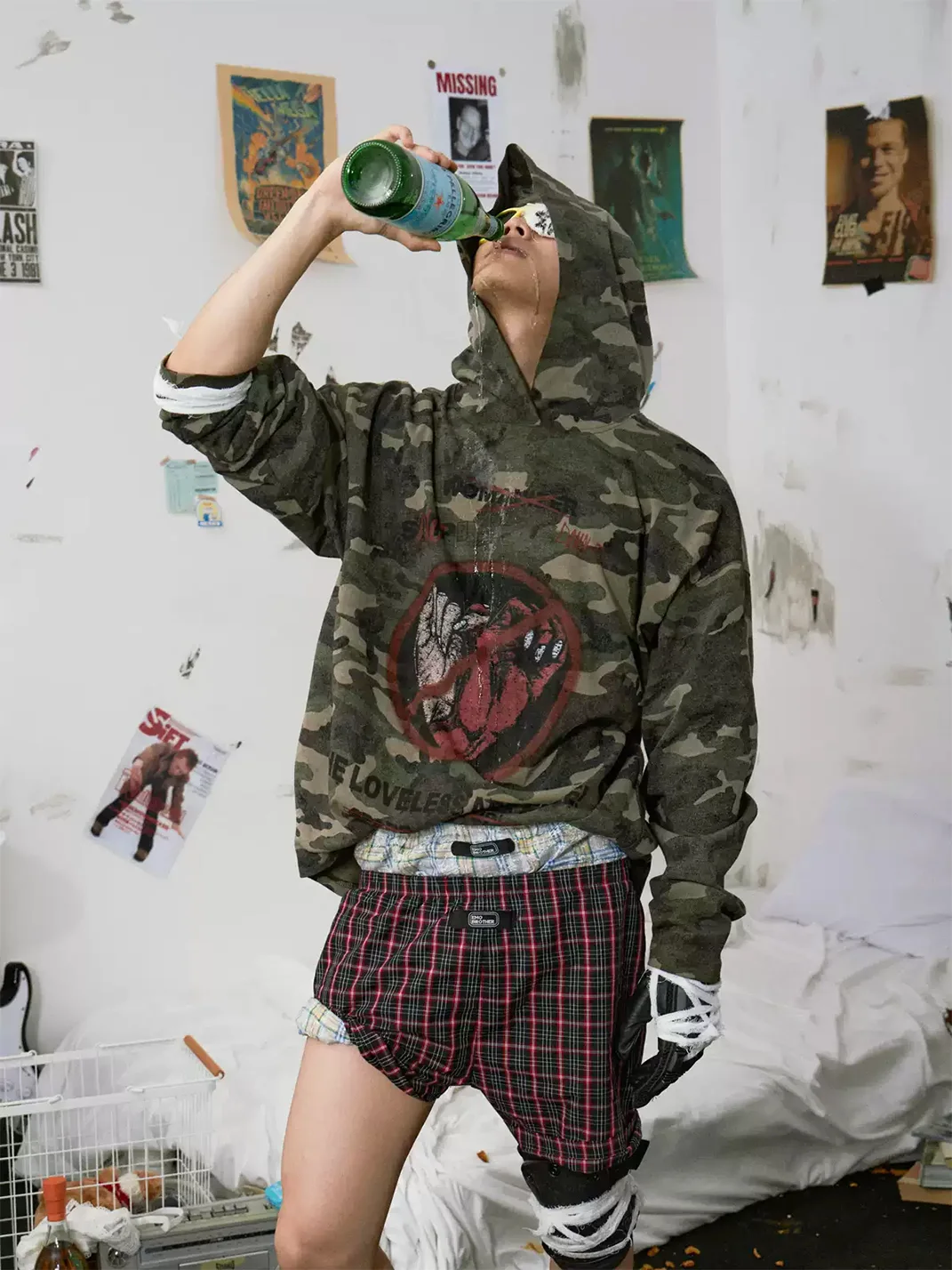 EMOBROTHER | Loveless Freedom Camouflage Graphic Hoodie