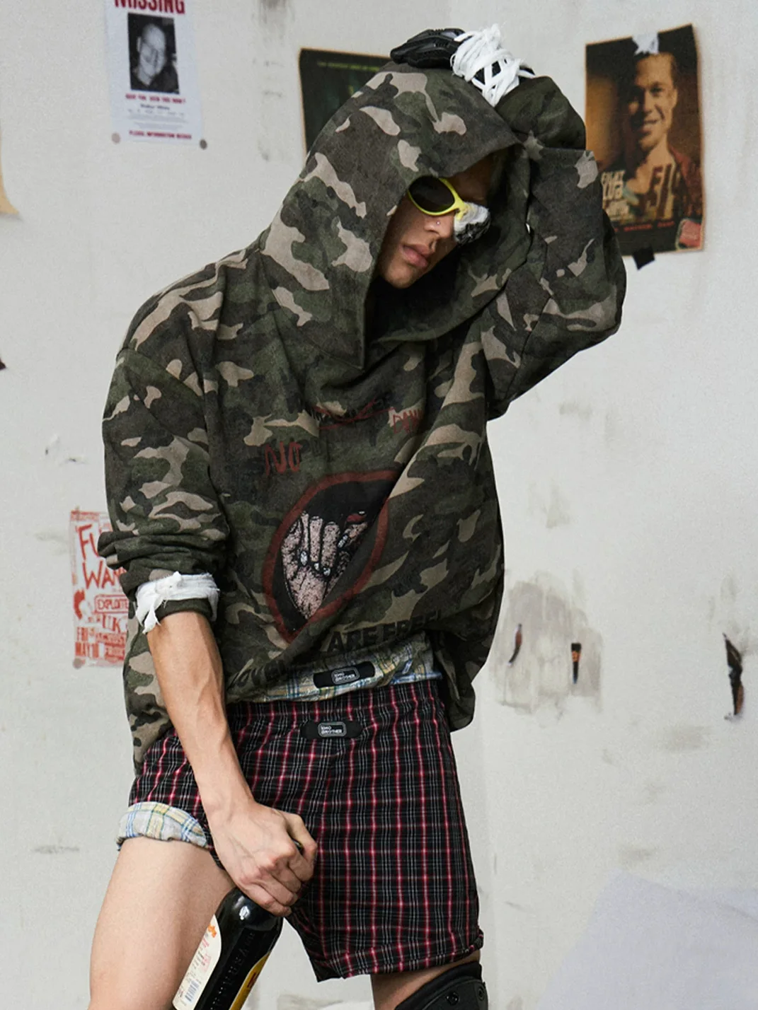 EMOBROTHER | Loveless Freedom Camouflage Graphic Hoodie