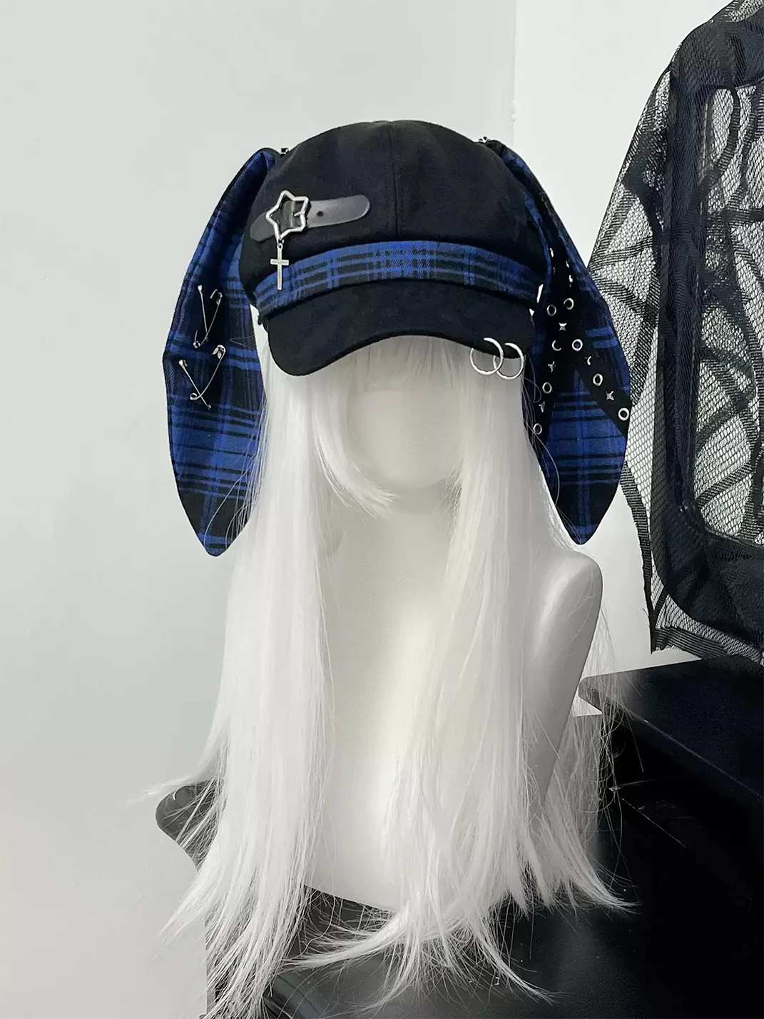 1GASTERINN | Punk Beret With Bunny Ears