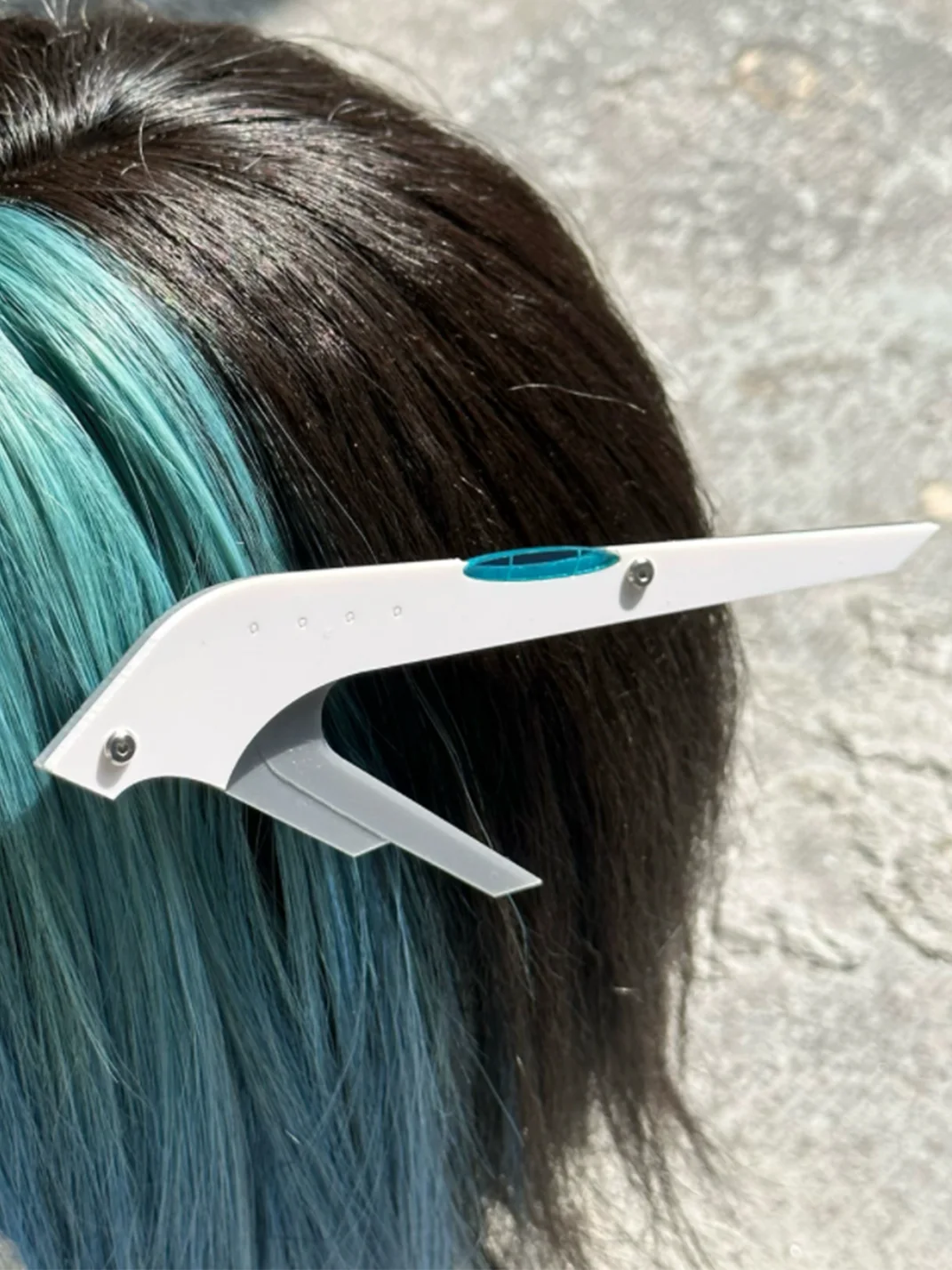 AXBD | YUN-02 Futuristic Acrylic Hair Clip Pair