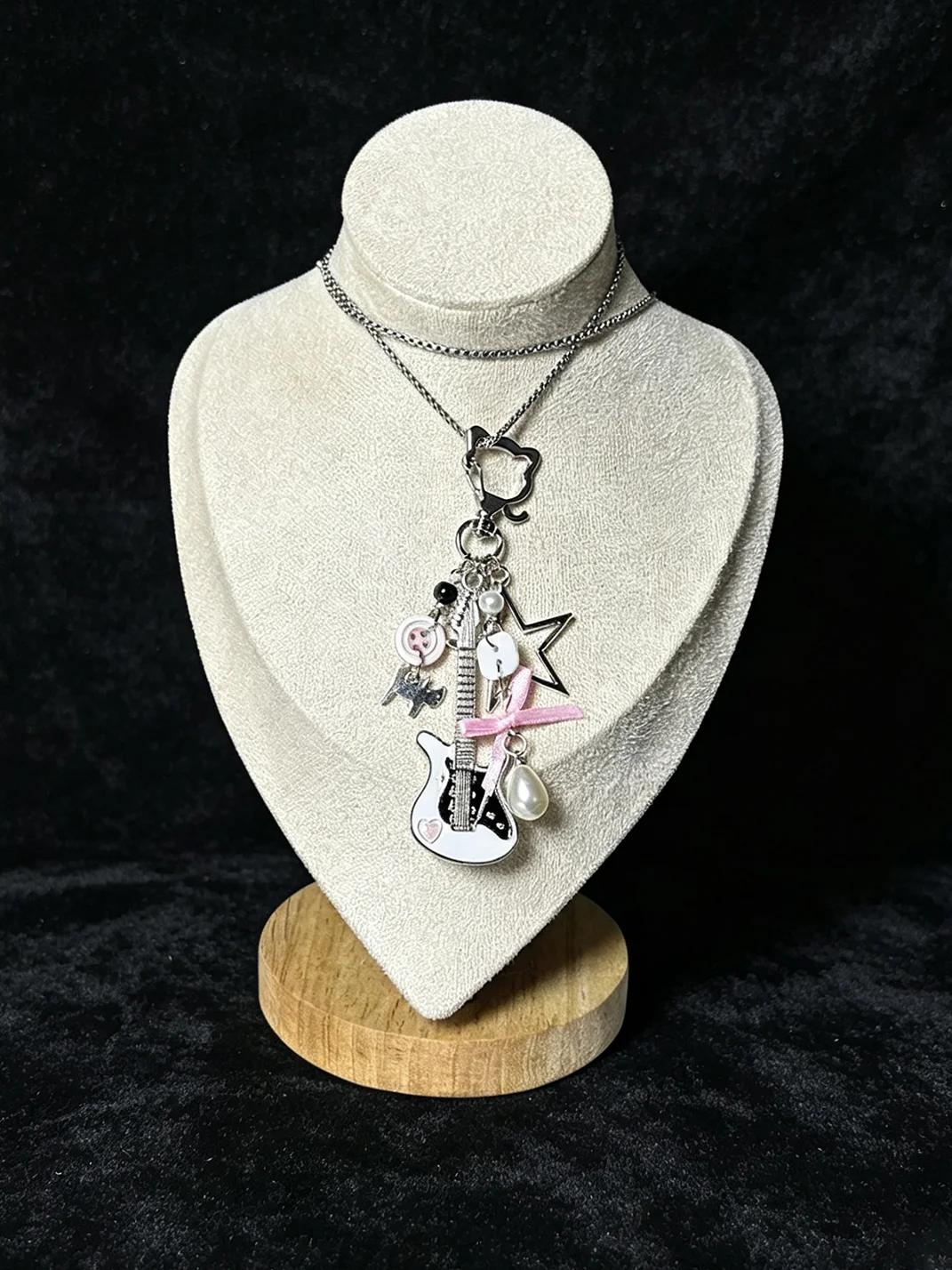 KHEPHAIA | Guitar Necklace Bag Charm Keychain