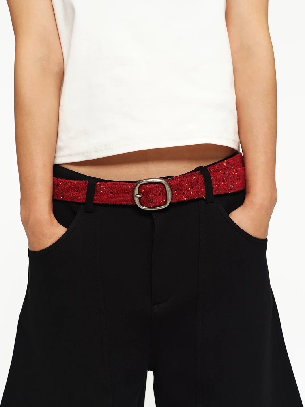 Oinimi | Colorful Speckled Wool Knit Red Belt