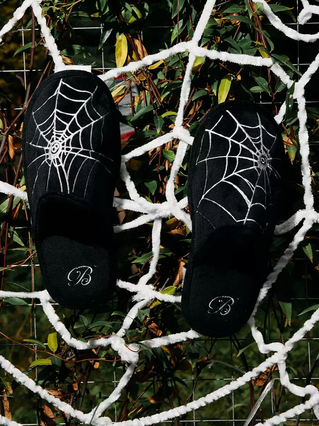 BLACK8MOB | Spiderweb Print Winter House Slippers