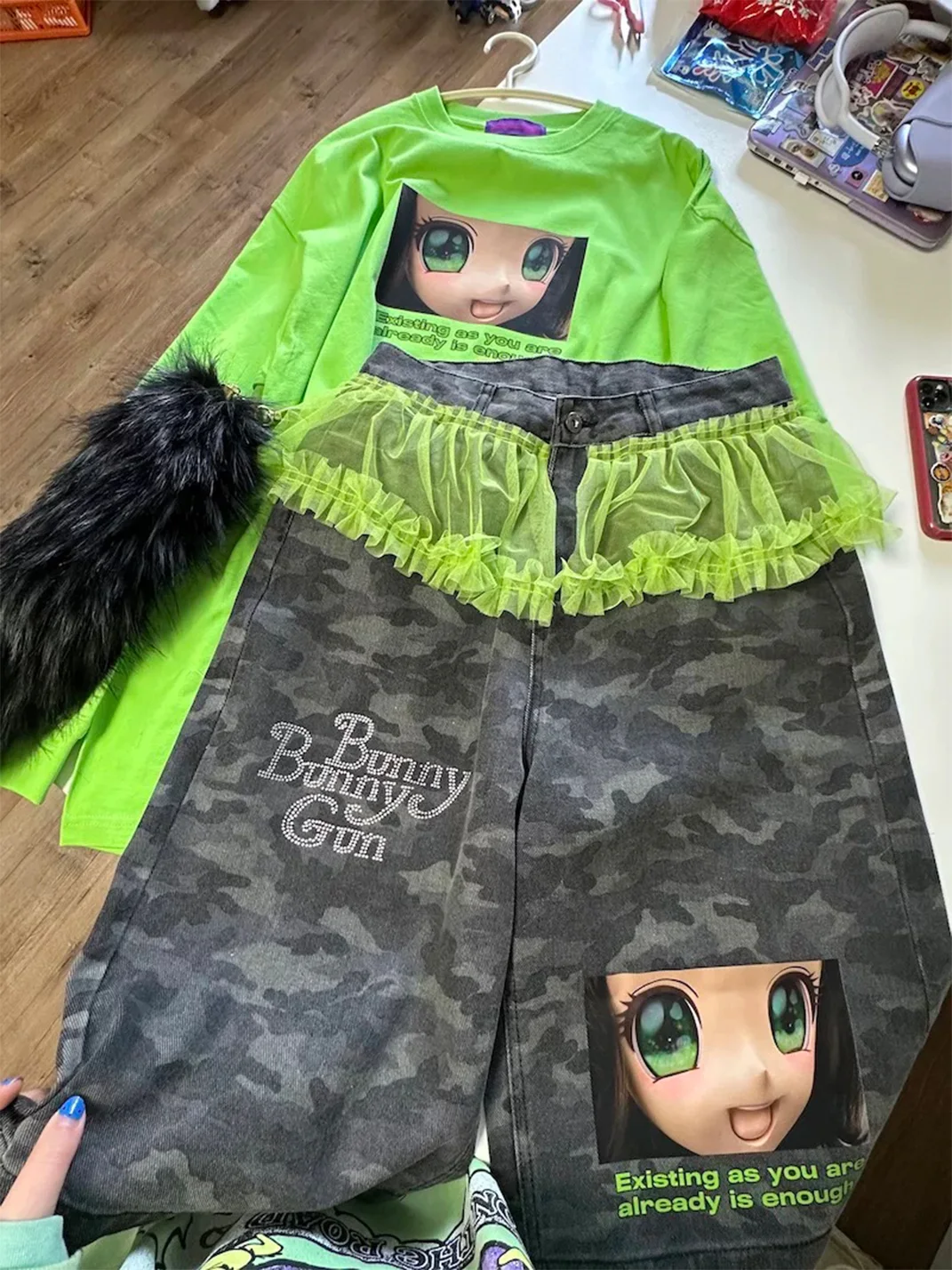 Bunnybunnygun | Y2K Camouflage Ruffle Wide-Leg Cropped Jeans