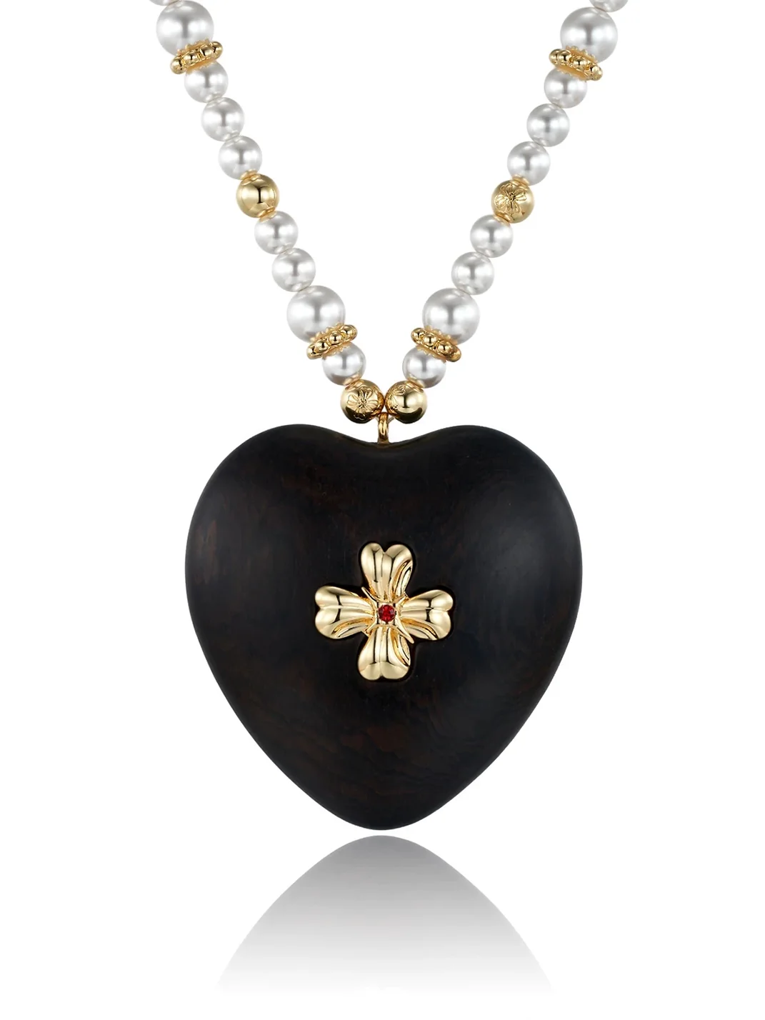 Tokokkino | Heart-Shaped Wooden Pendant Necklace