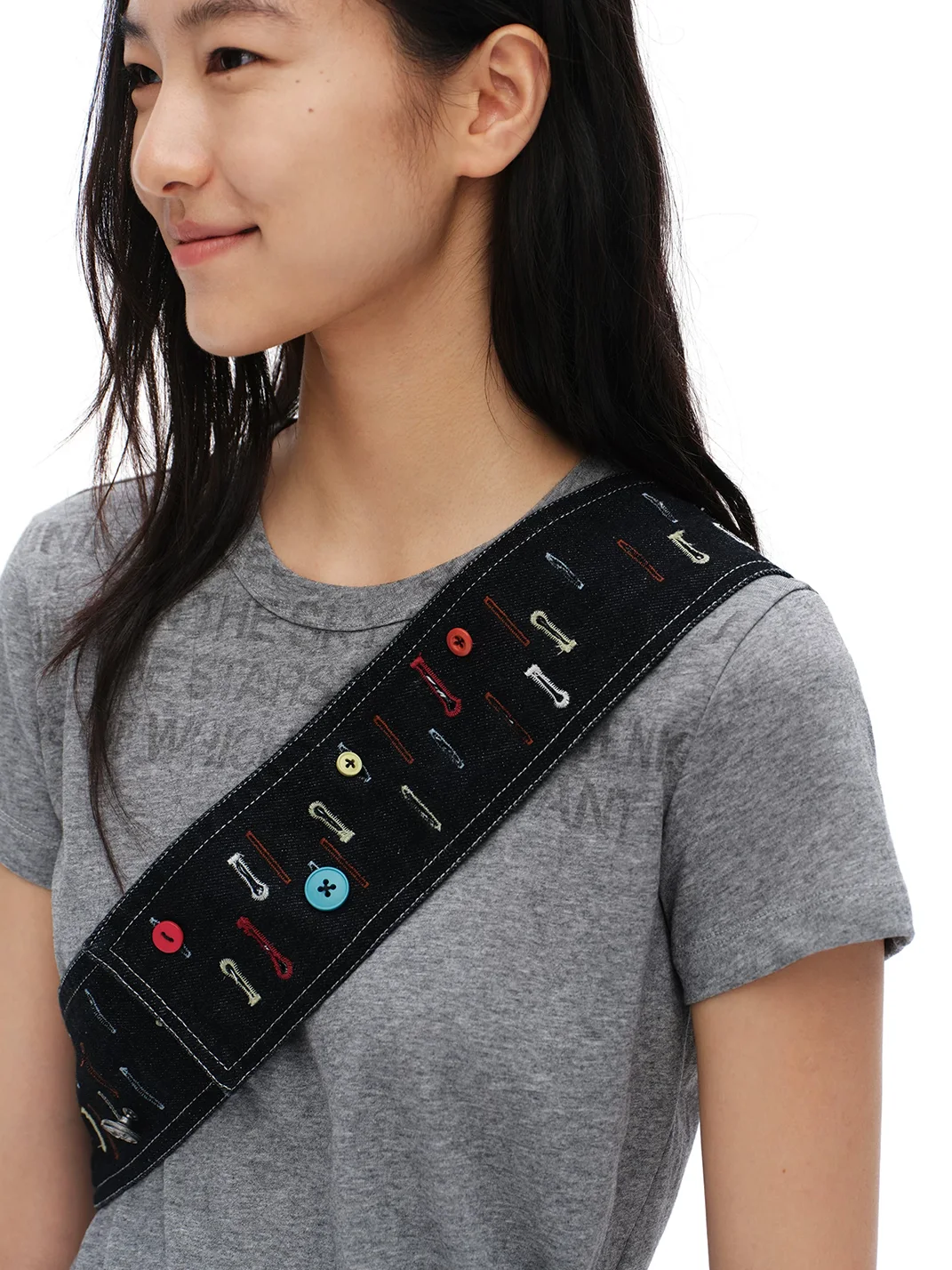 Oinimi | Embroidered Buttonhole Denim Convertible Waist Bag