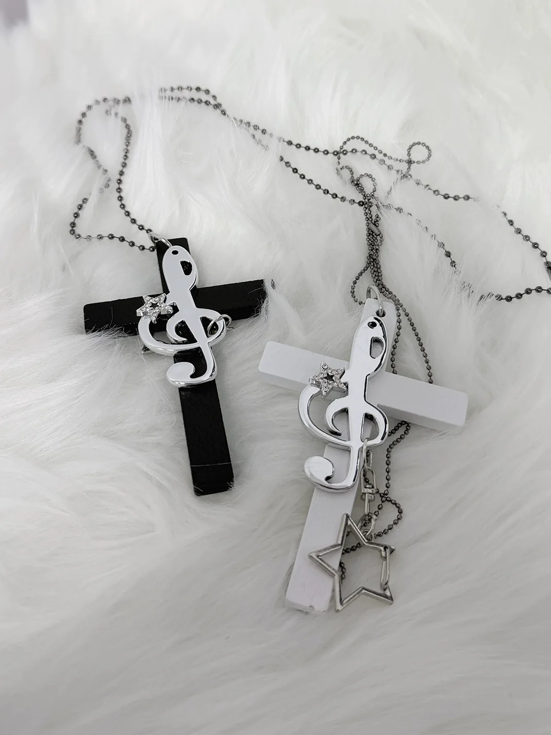1GASTERINN | Cross Note Punk Necklace