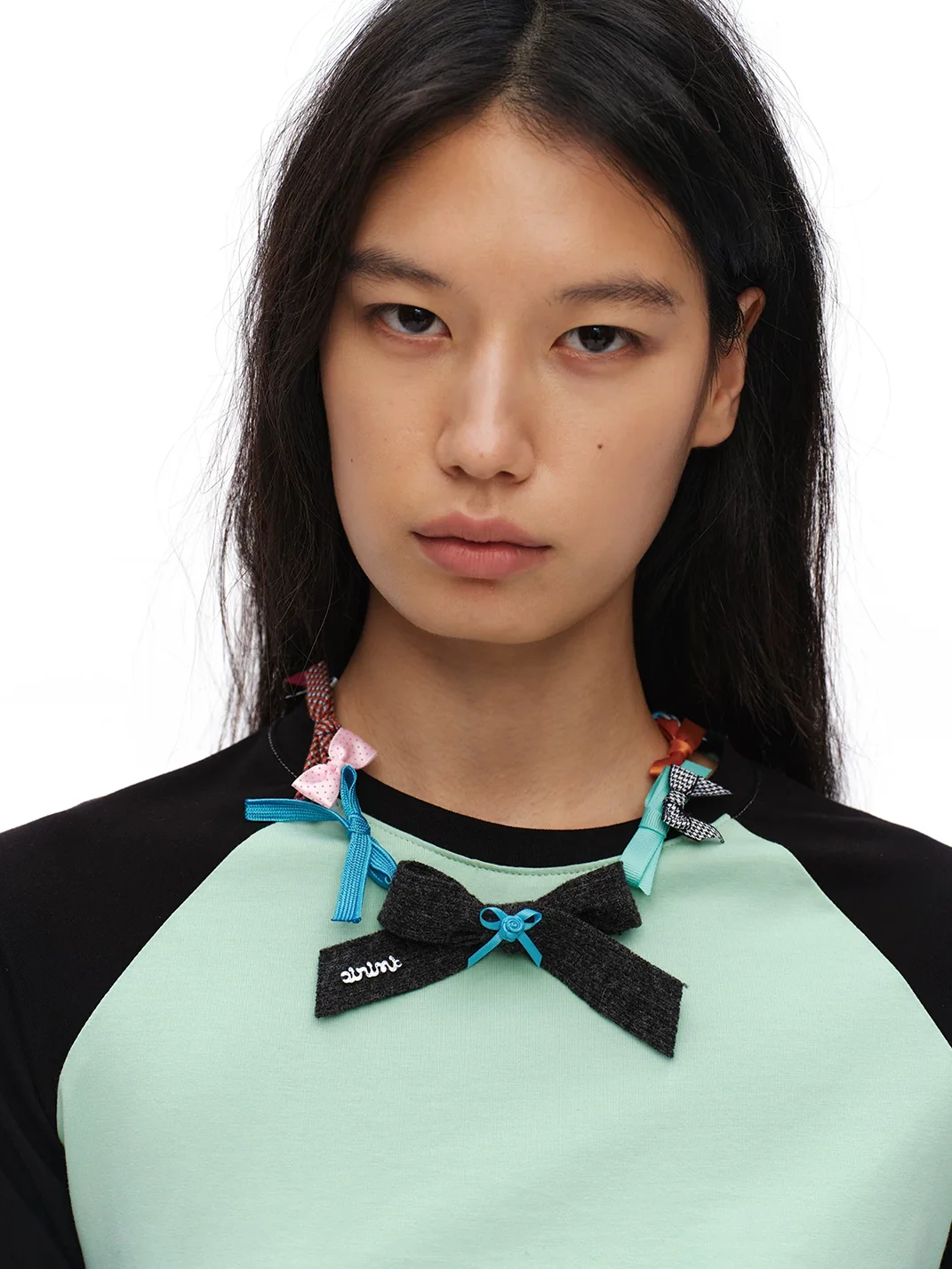 Oinimi | Handmade Mixed Material Bow Necklace