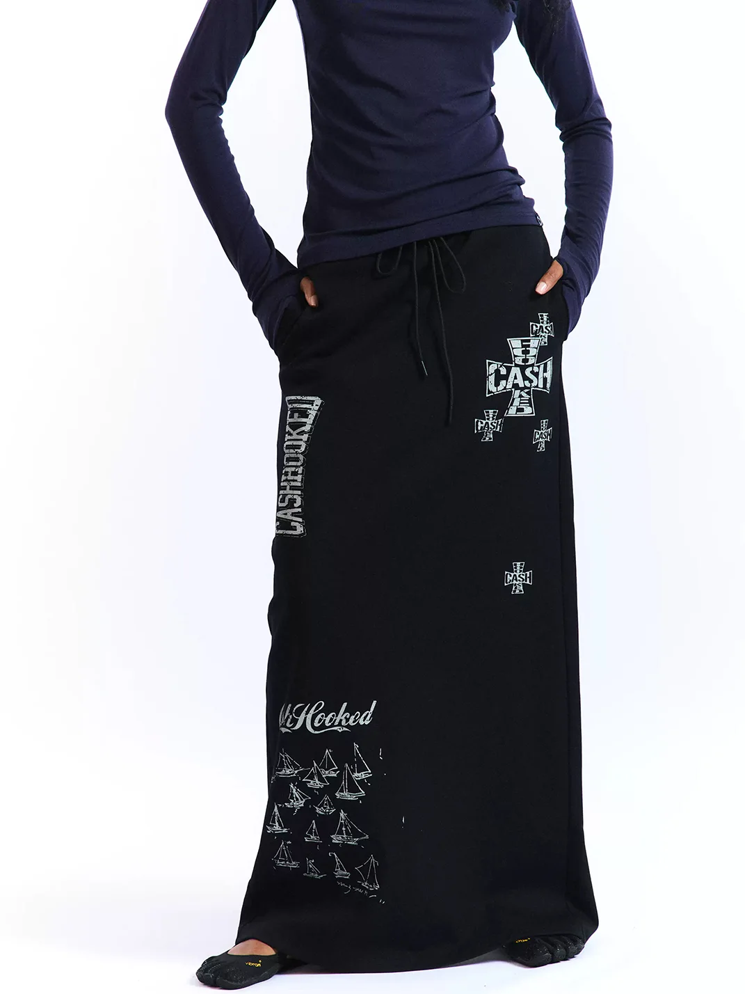 CASHHOOKED CLOTH | Cracked Print Long Skirt