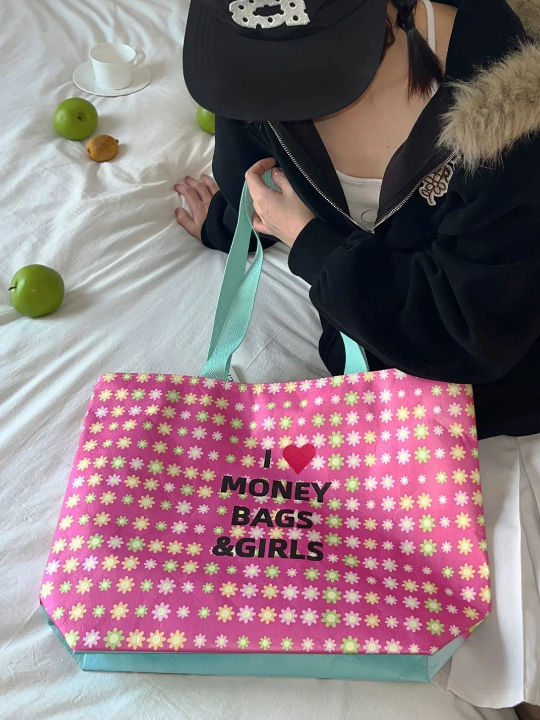 Oogreenapple | Women's Cute Doll Pattern DuPont Tote Bag