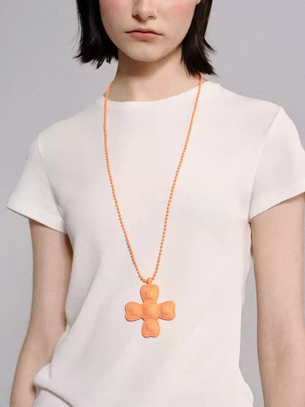 Tokokkino | Colorful Resin Four-Sided Bow Pendant Necklace