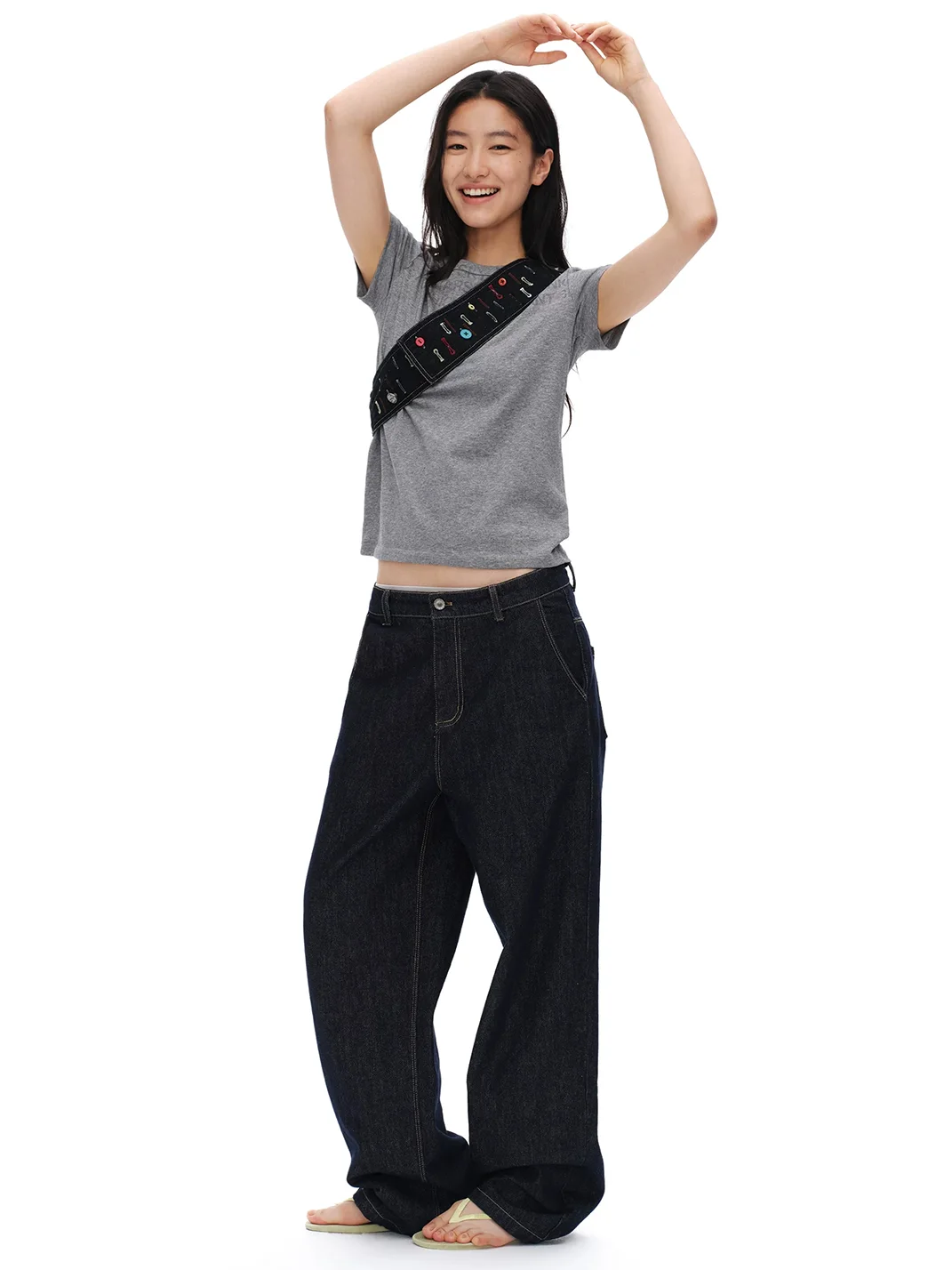 Oinimi | Embroidered Buttonhole Denim Convertible Waist Bag