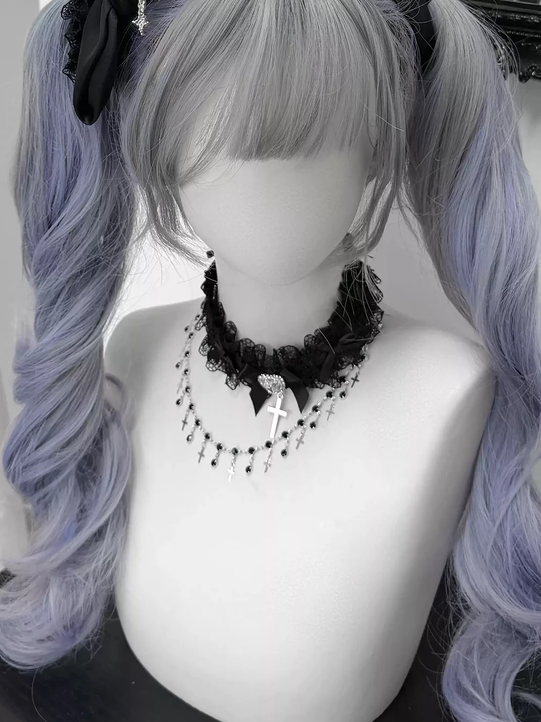 1GASTERINN | Black Lace Choker With Heart Rhinestone Pendant