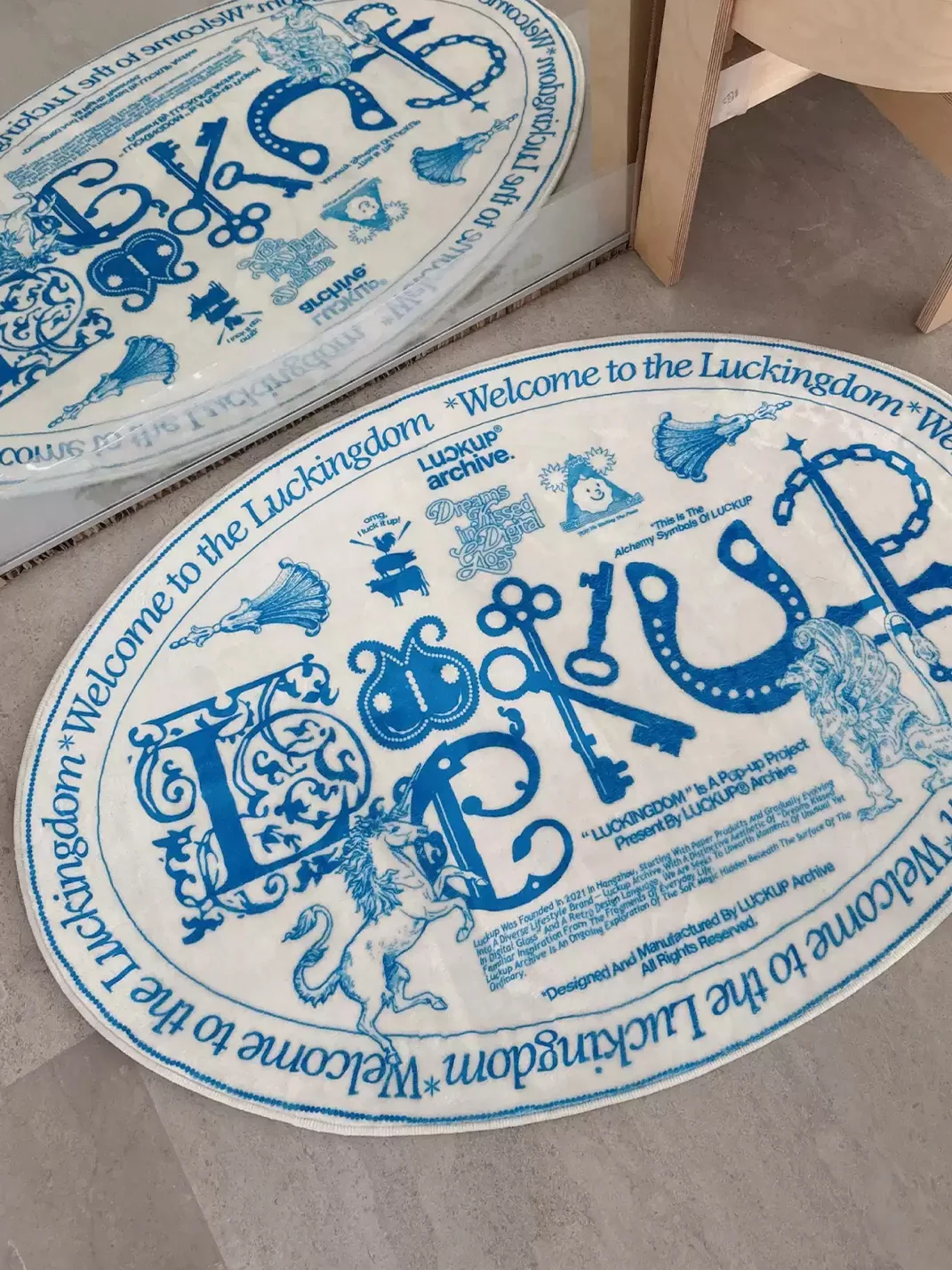 LUCKUP Archive | Luckingdom Oval Sofa Floor Mat