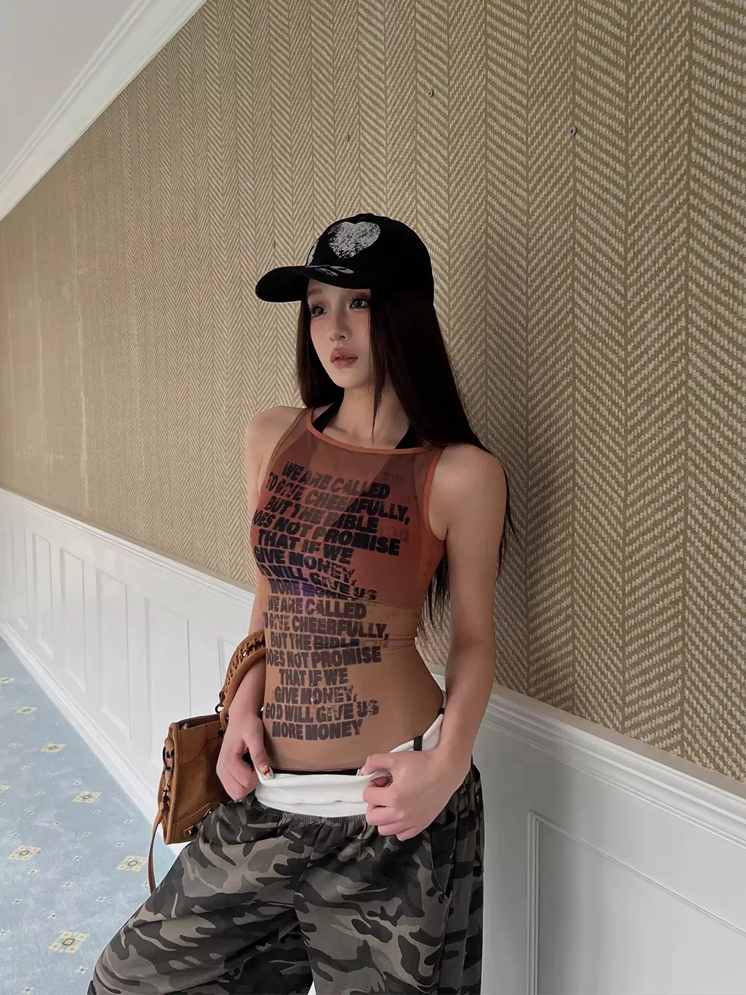HYTE MOLY | Gradient Letter Print Mesh Tank Top