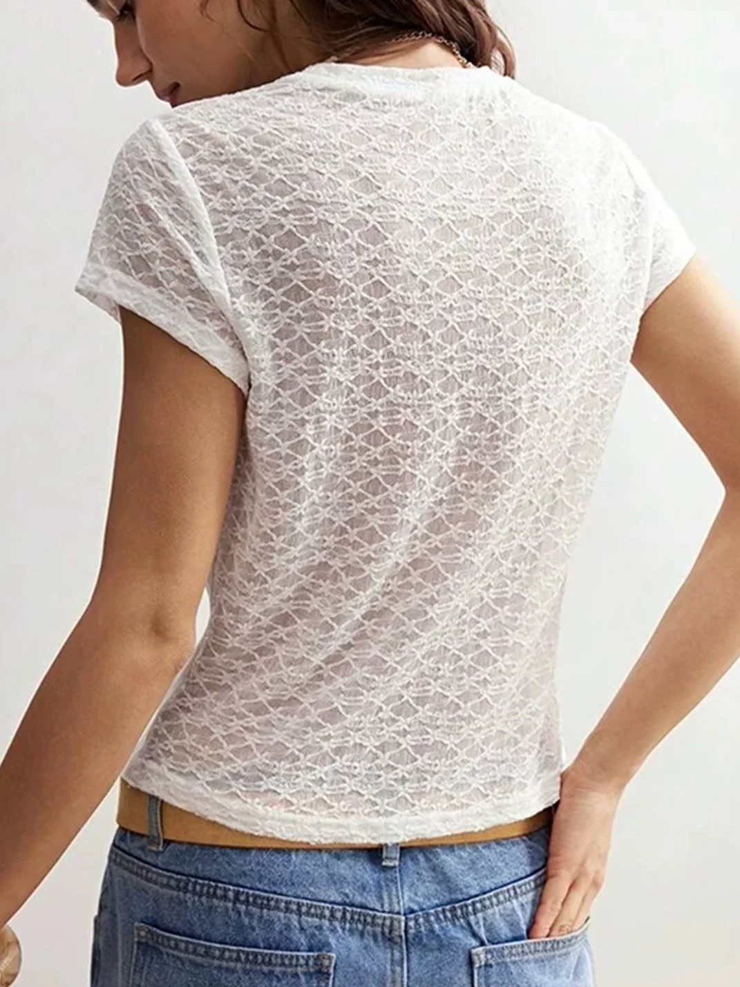 SylCue | Slim Fit Lace Sleeve Graphic T-Shirt