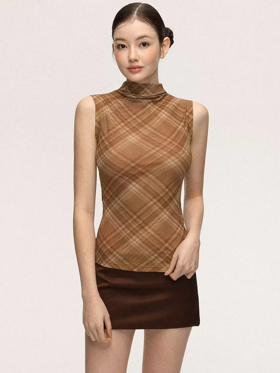 Anna aneae | Women's Slim Plaid Mock Neck Tank Top