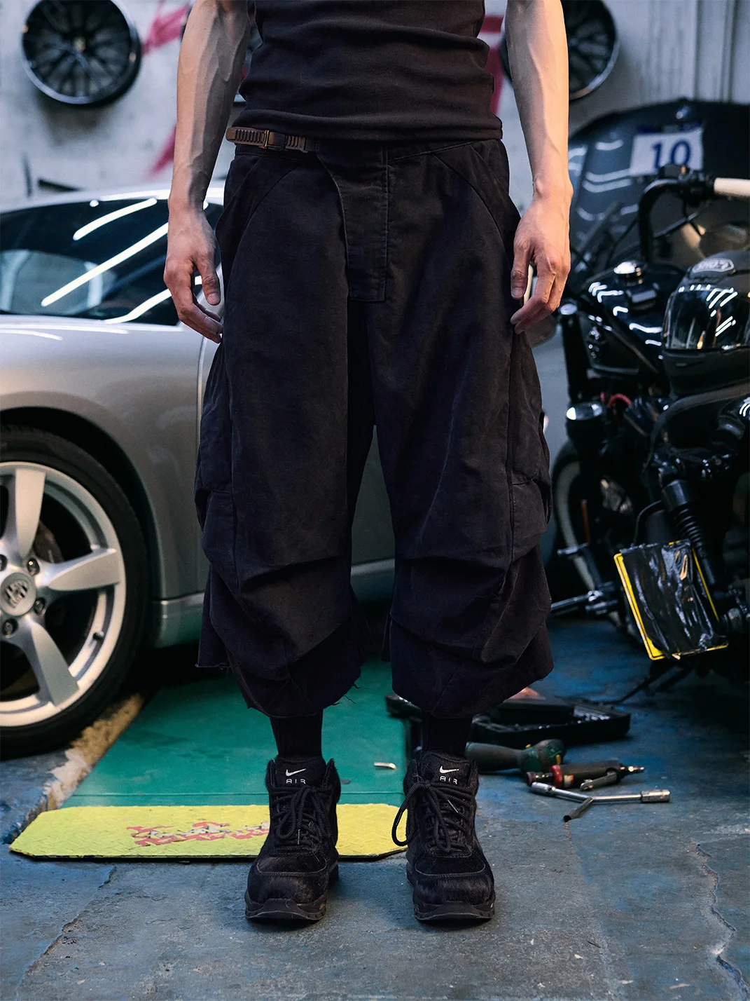 AvinMade | Two-Tone Racing Cropped Pants