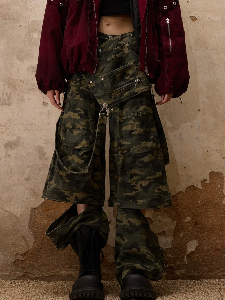 PERSONSOUL | Three-In-One Detachable Camouflage Bib Cargo Pants - 2