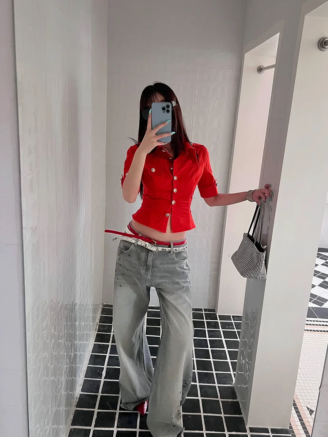 HYTE MOLY | Women's Fitted Cropped Epaulet Shirt