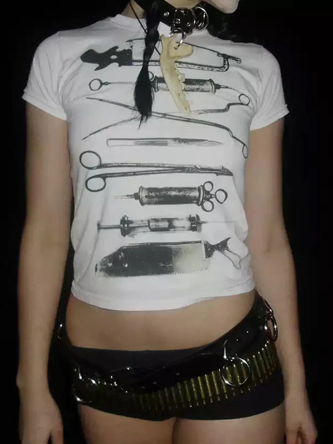 YWEMWZ | Surgical Tools Print Fitted Crop T-Shirt