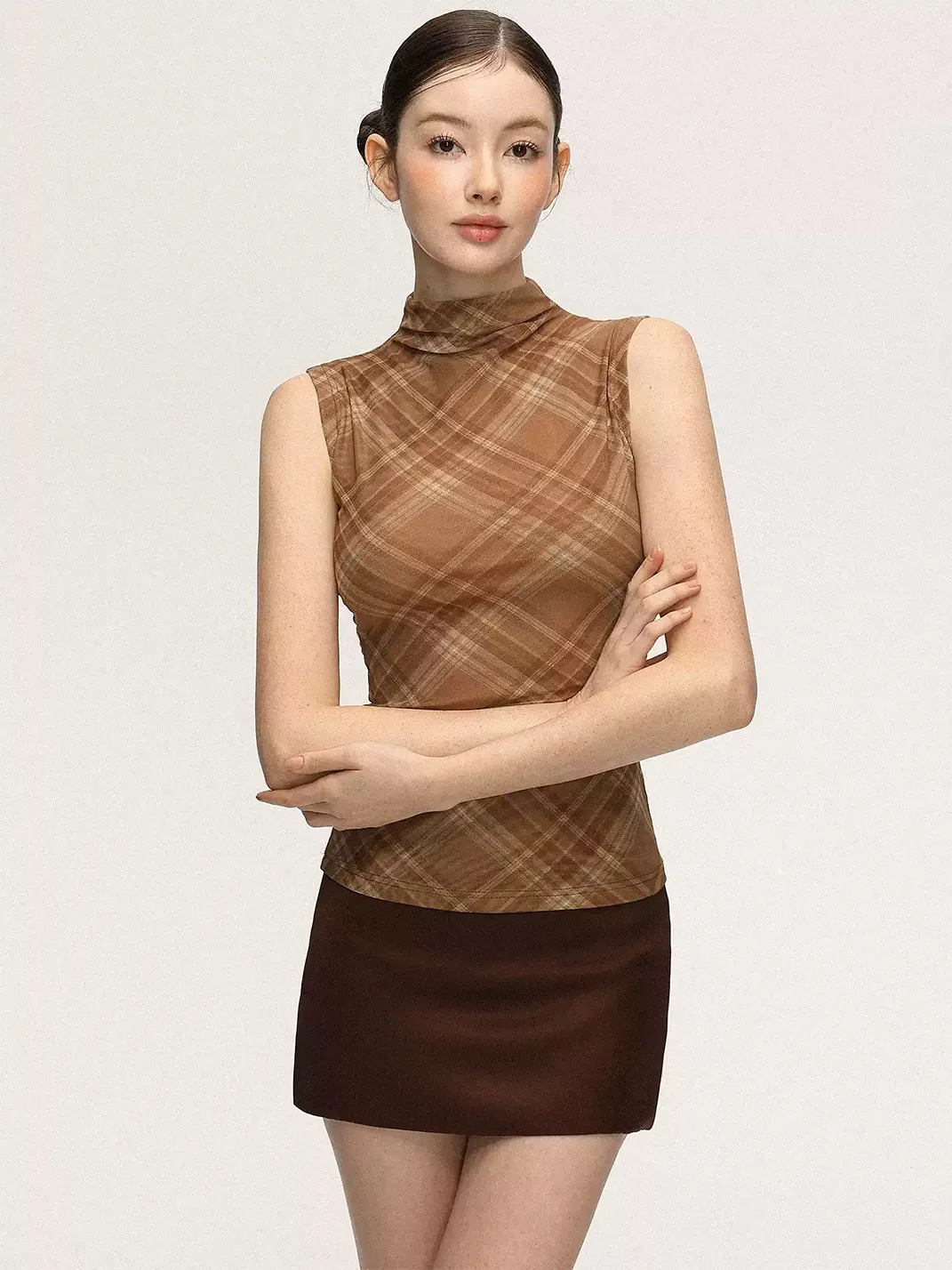 Anna aneae | Women's Slim Plaid Mock Neck Tank Top