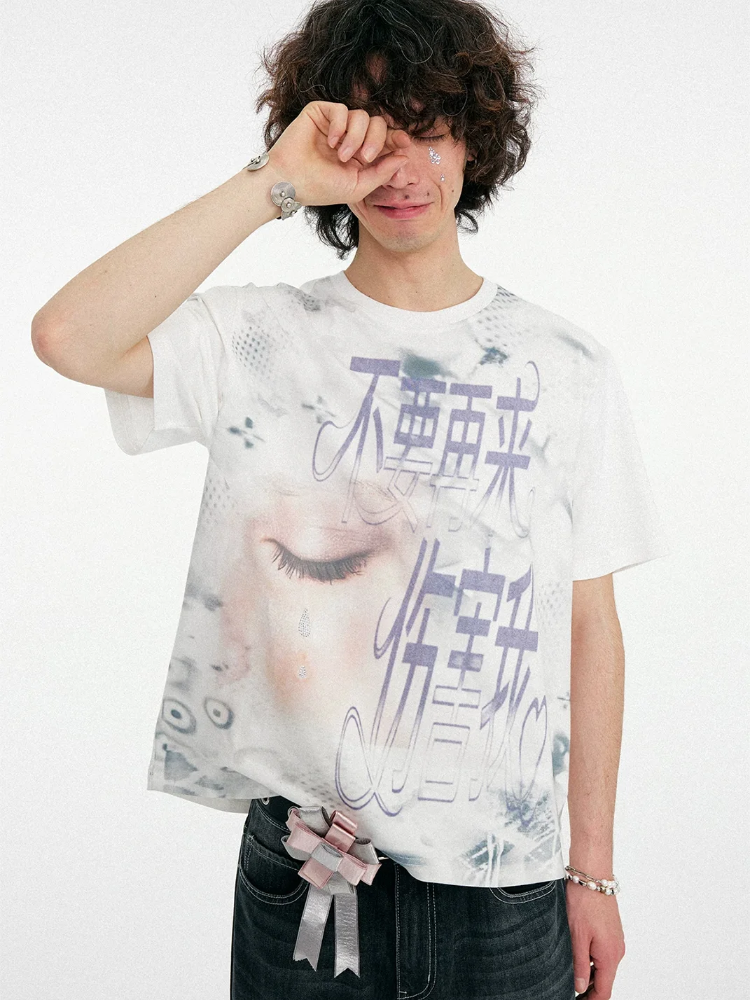 WM | Loose Fit Rhinestone Graphic T-Shirt