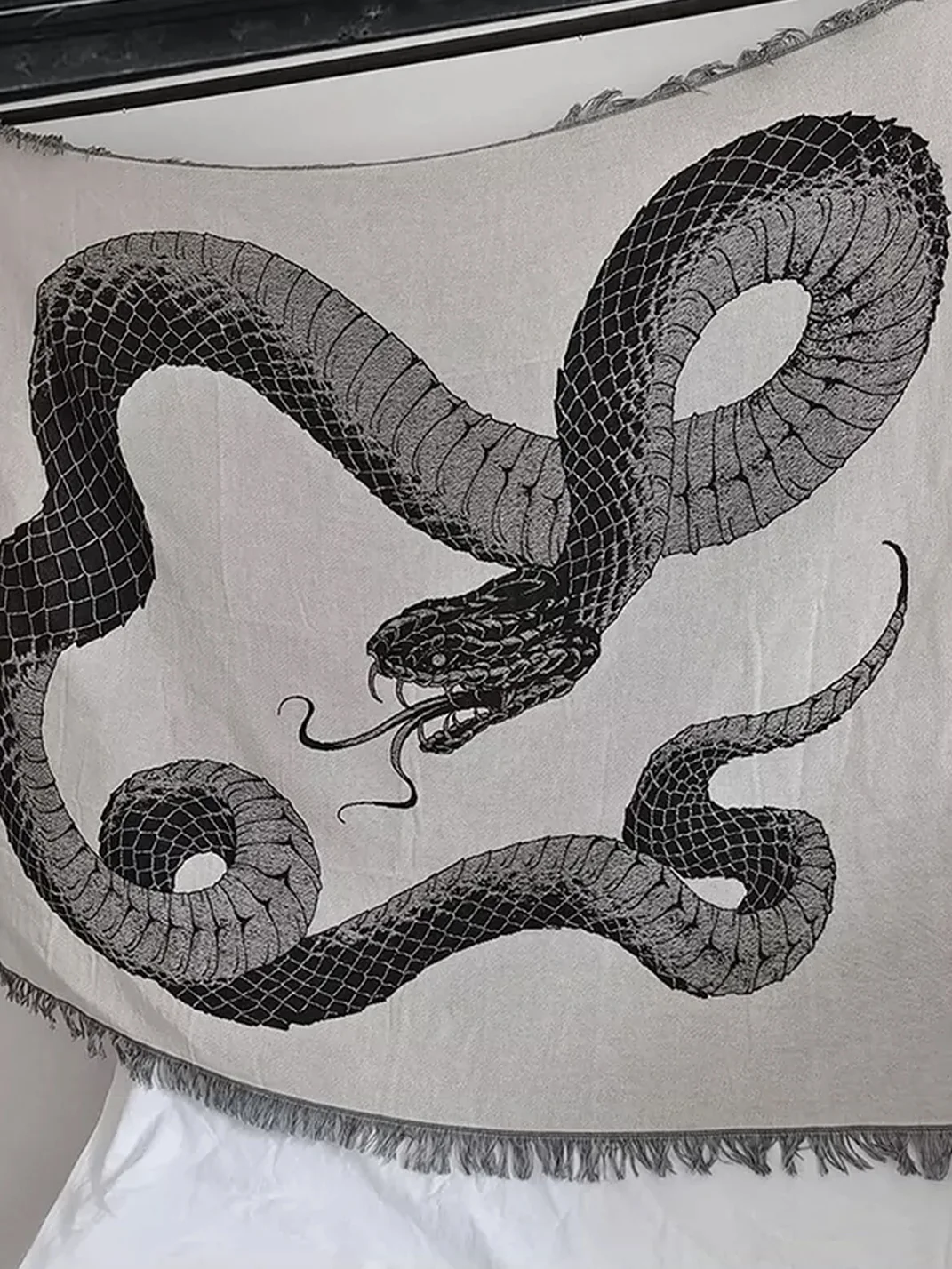 HXT | Retro Snake Knitted Sofa Throw Blanket