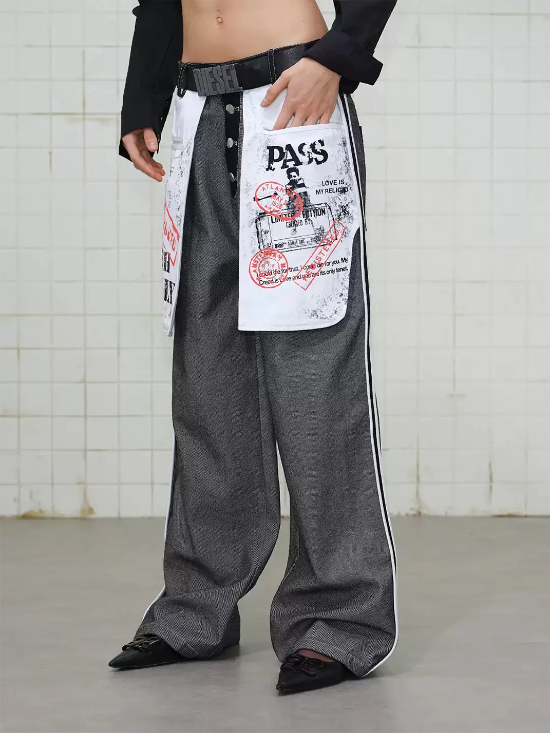 Wonderful Story | Washed Printed Patchwork Button Fly Jeans