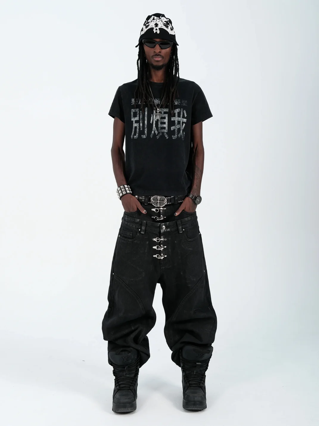 THEWET | Vintage Distressed Slim Cropped Graphic T-Shirt