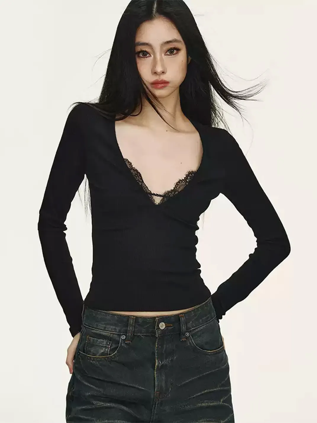 Anna aneae | Lace Ribbed Fitted Knit Top