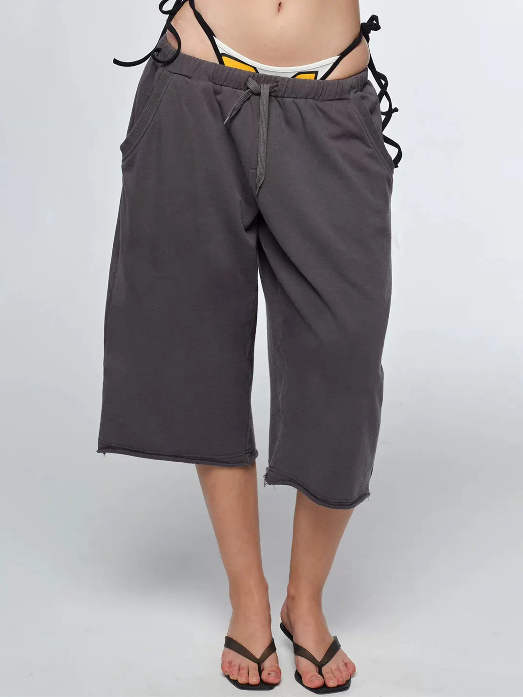 BUM STUDIO | Loose Cropped Wide Leg Sweatpants