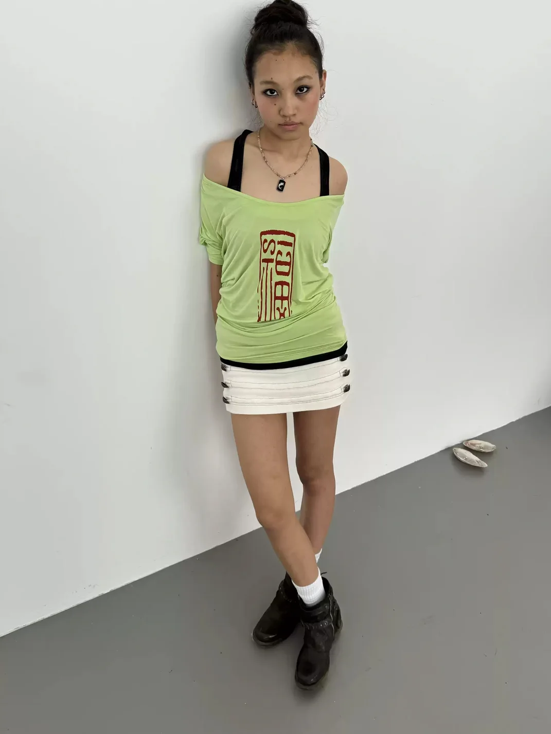 Sunny Shell | Loose Off-Shoulder Printed Longline T-Shirt