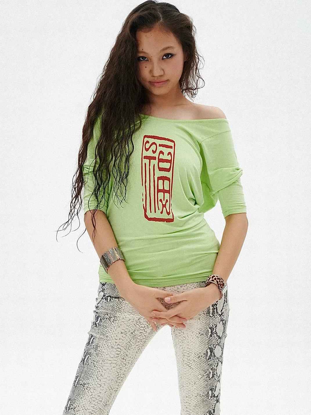 Sunny Shell | Loose Off-Shoulder Printed Longline T-Shirt