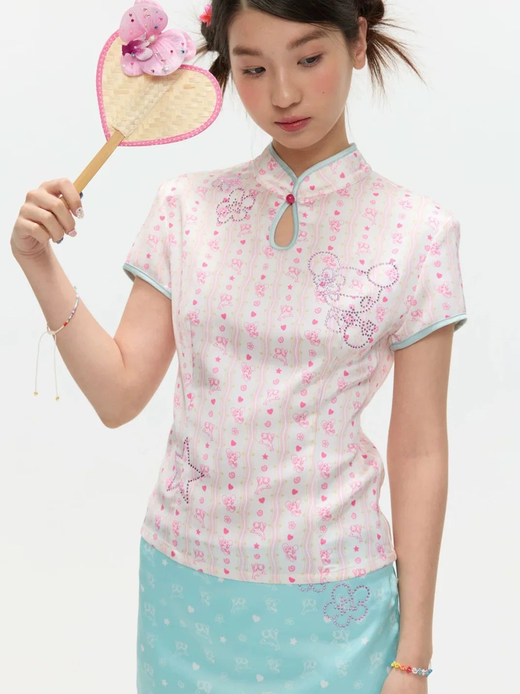 BETWEENAND | Printed Mandarin Collar Cheongsam Blouse