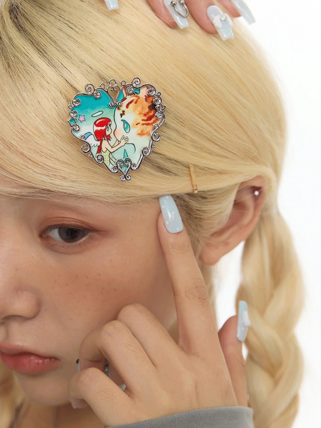 BETWEENAND | Heart Shaped Filigree Metal Hair Clip