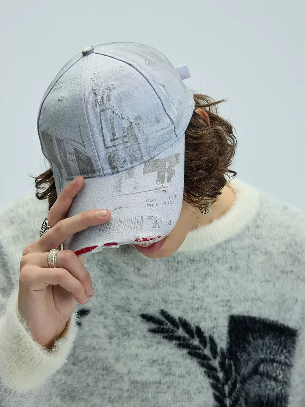 WHISTLEHUNTER | Distressed White Printed Long-Brim Cap