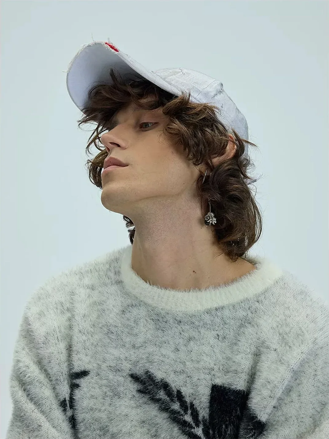 WHISTLEHUNTER | Distressed White Printed Long-Brim Cap
