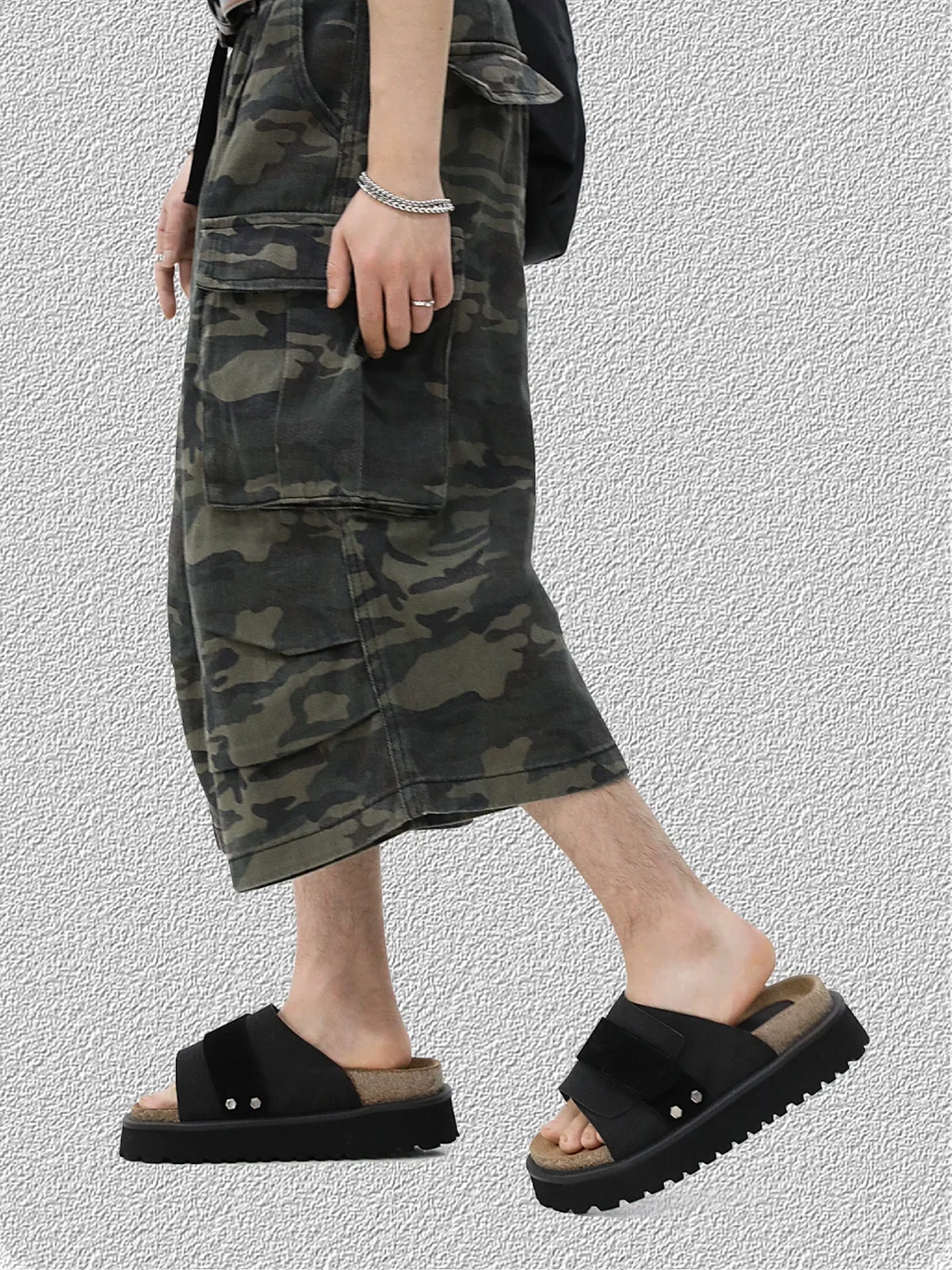 HANQIAORIJI | Studded Platform Leather Slides