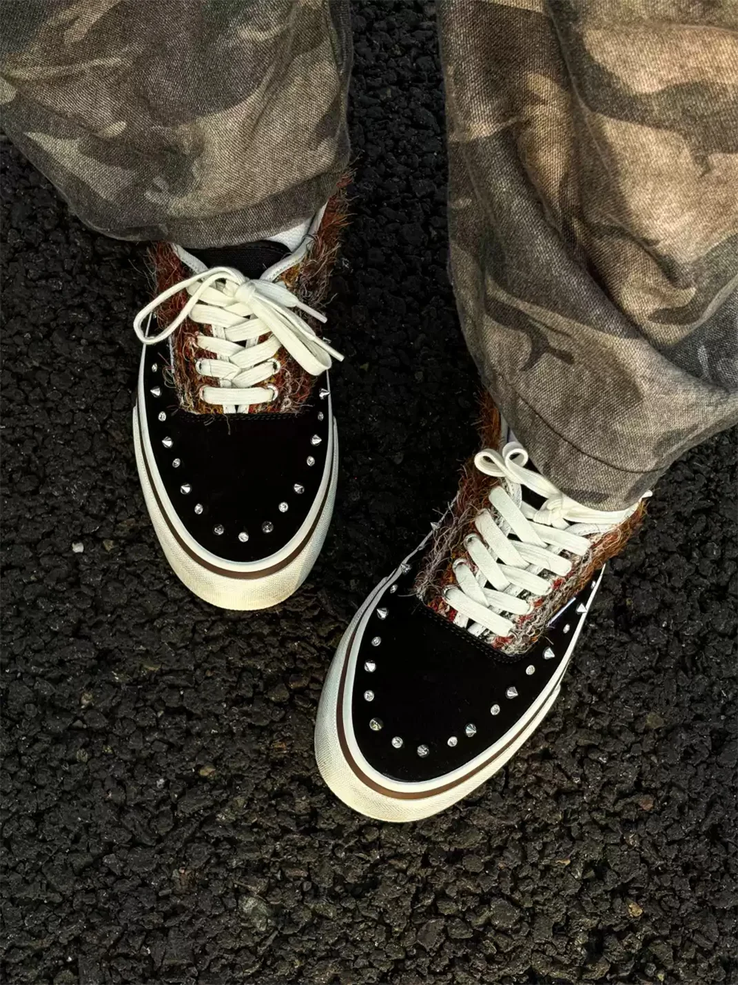 ZDZZFT | Studded Rhinestone Mohair Punk Distressed Low-Top Sneakers