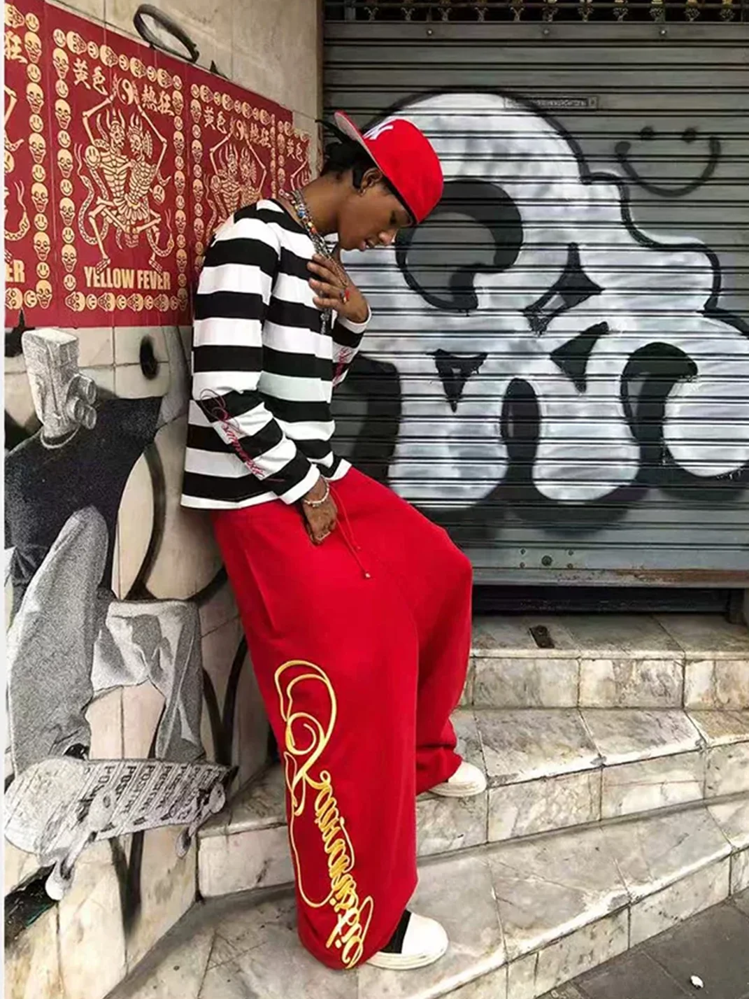 KARMANISTIC | Vintage Embroidered Straight-Leg Sweatpants