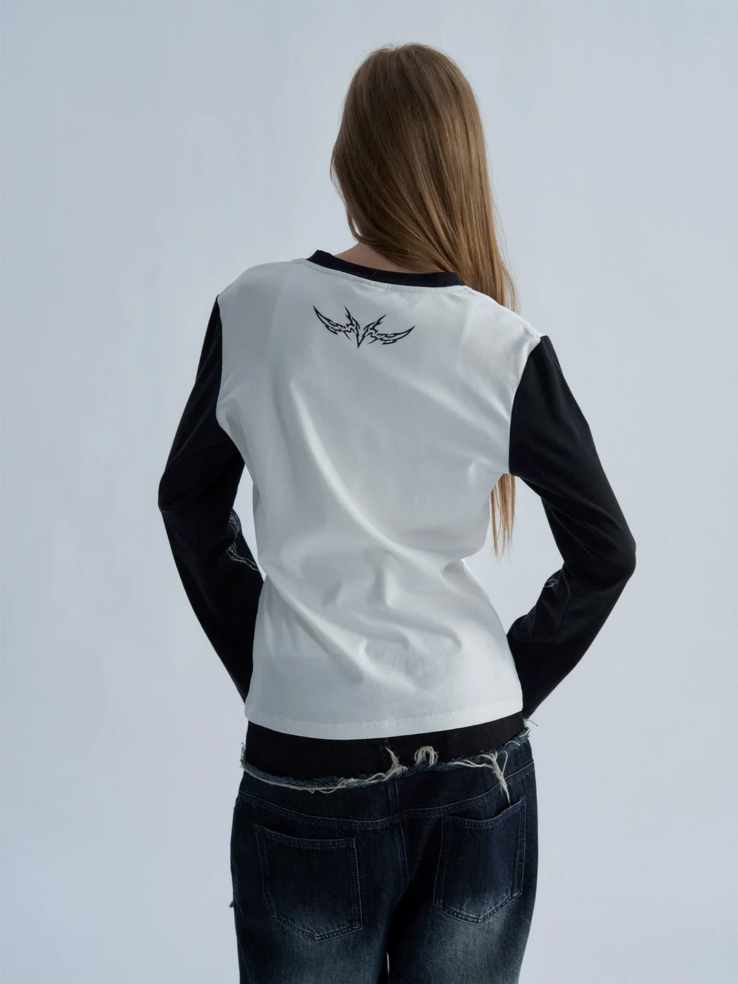 PAIKI | Skull Cross Colorblock Long Sleeve T-Shirt