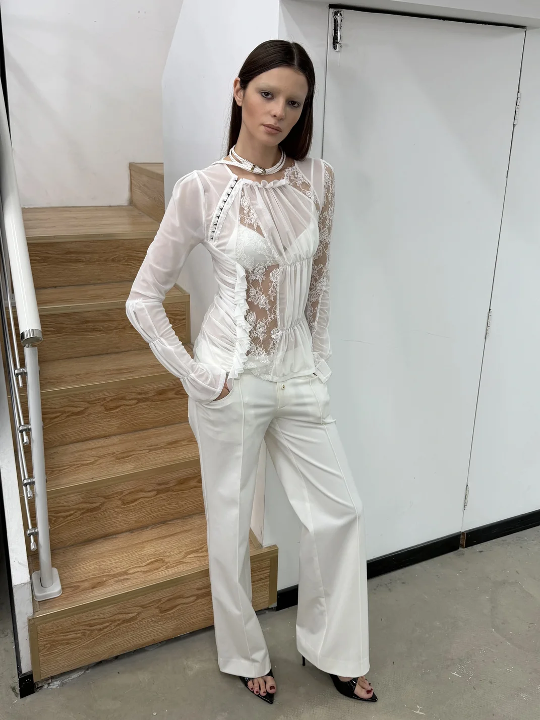 Popoop | Lace Mesh Ruched Hook Top